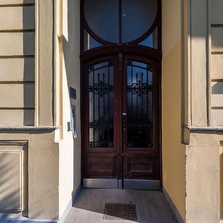Apartamento Sleek 1Br Flat Near Center By Hm Viena Exterior foto