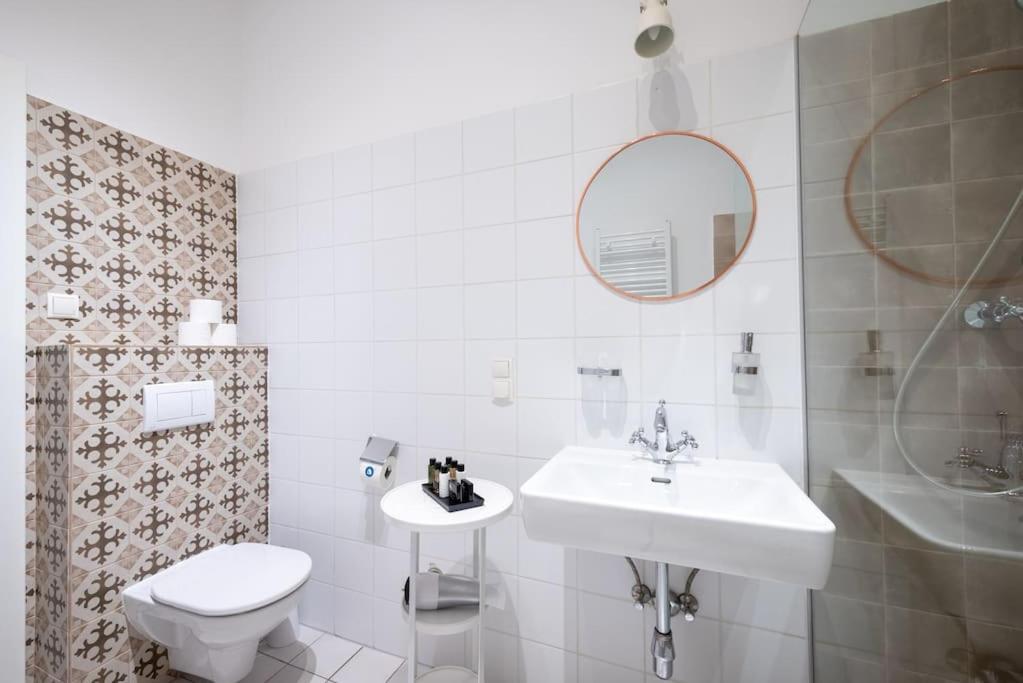 Apartamento Sleek 1Br Flat Near Center By Hm Viena Exterior foto