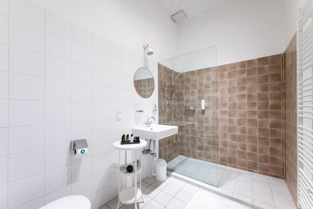 Apartamento Sleek 1Br Flat Near Center By Hm Viena Exterior foto